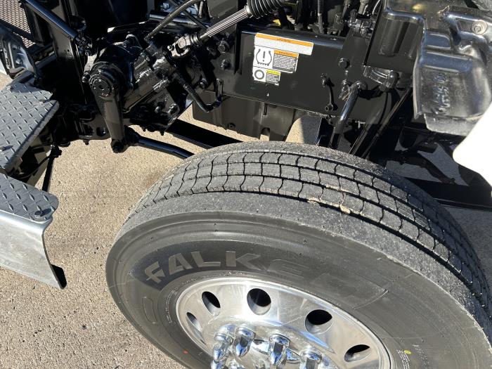 2021 Peterbilt 567-18