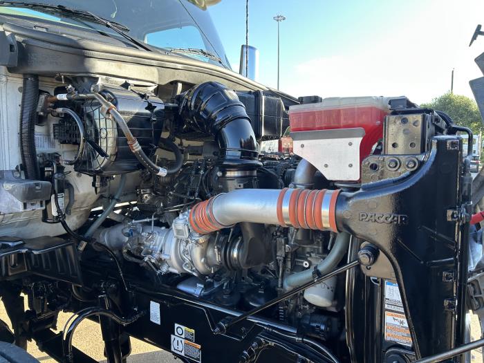 2021 Peterbilt 567-19