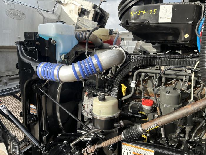 2021 Peterbilt 567-17