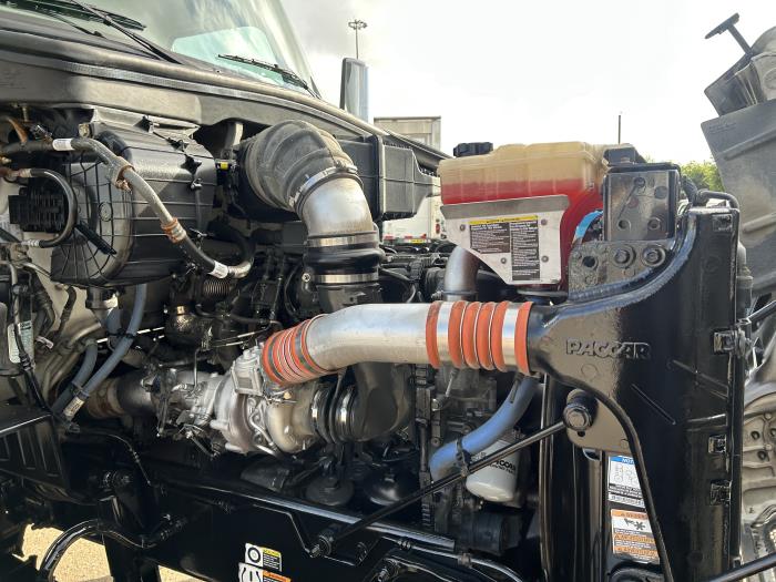 2021 Peterbilt 567-19