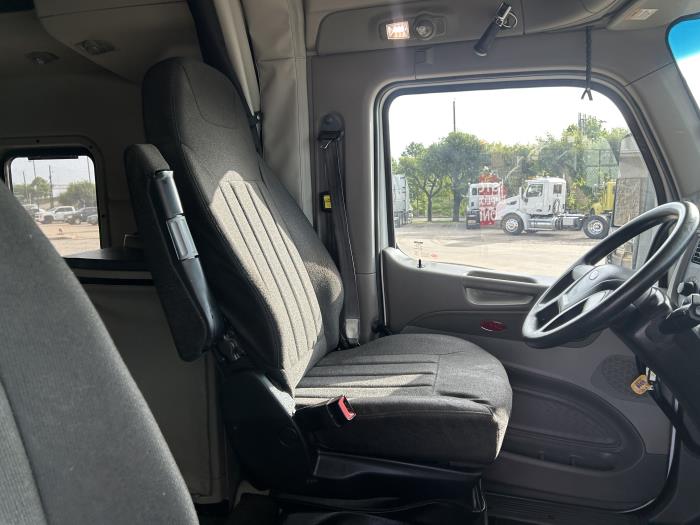 2021 Peterbilt 567-23