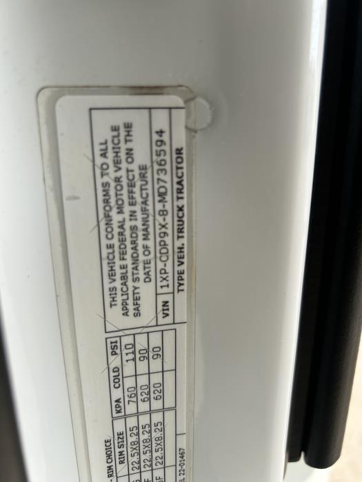 2021 Peterbilt 567-27