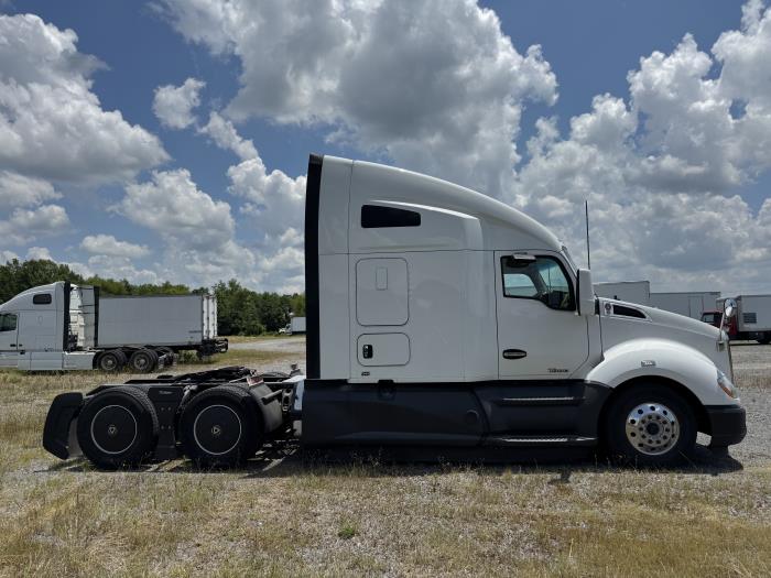 2021 Kenworth T680-4