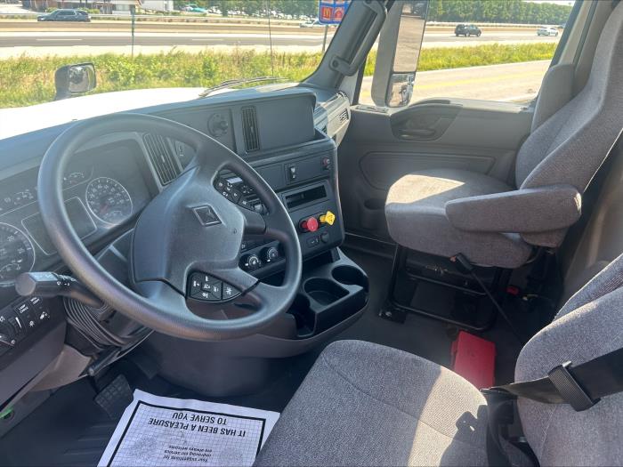 2020 International LT625-10