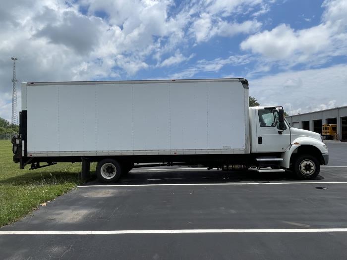 2018 International 4300 LP-4