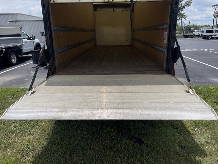 2018 International 4300 LP-8