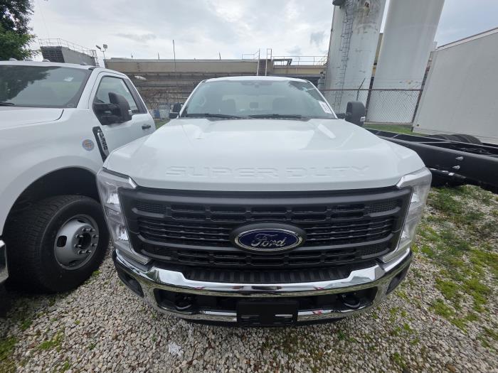 2025 Ford F-250-2