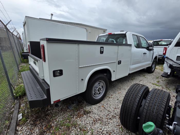 2025 Ford F-250-4