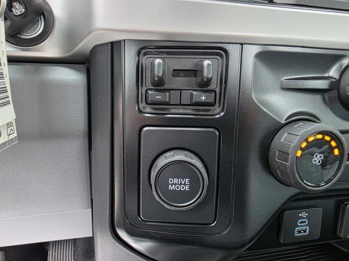 2025 Ford F-250-13