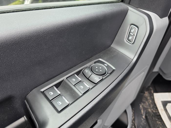 2025 Ford F-250-19