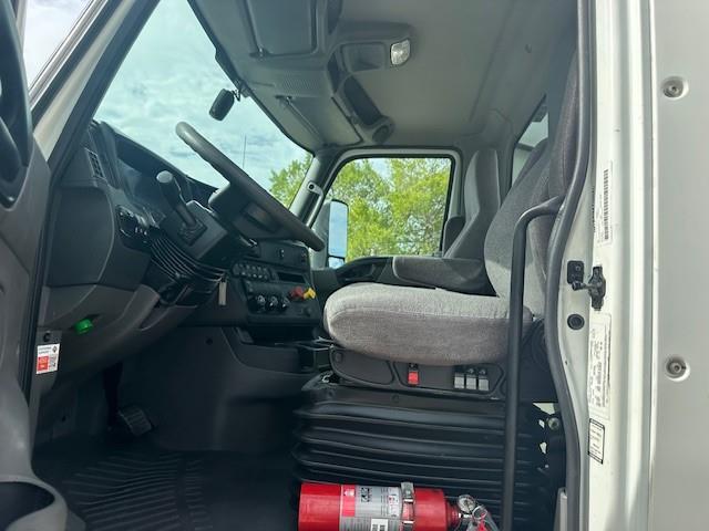 2019 International LT625-24