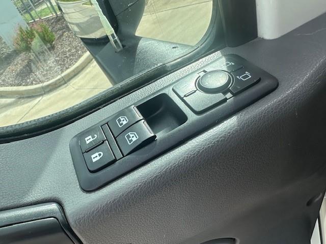 2019 International LT625-40
