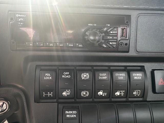 2020 International LT625-36