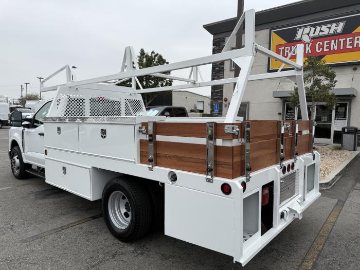 2025 Ford F-350 XL photo 4