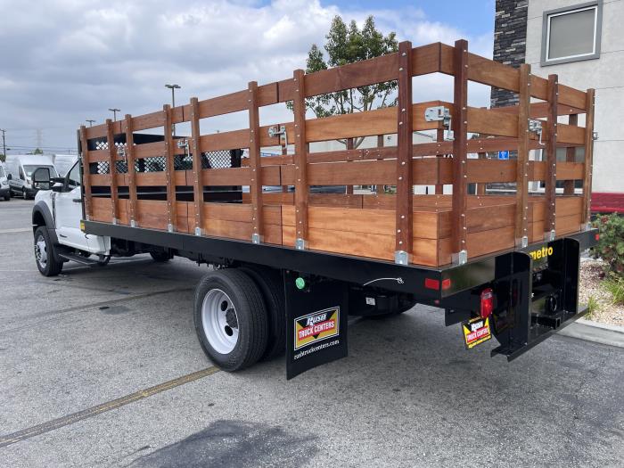 2025 Ford F-550 XL photo 4