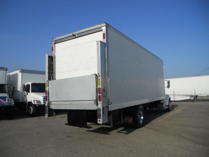 2017 Peterbilt 337-3
