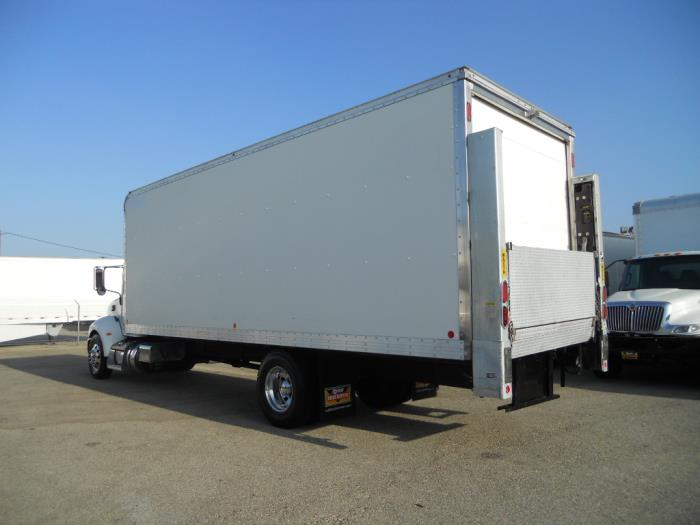 2017 Peterbilt 337-4