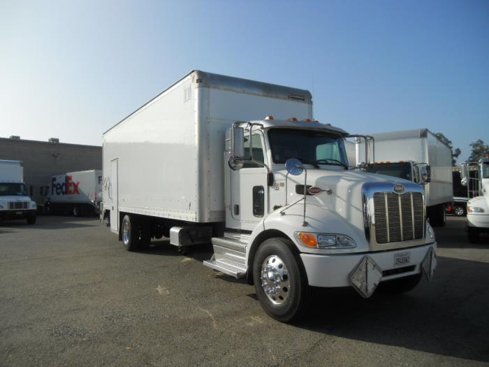 2020 Peterbilt 337-2
