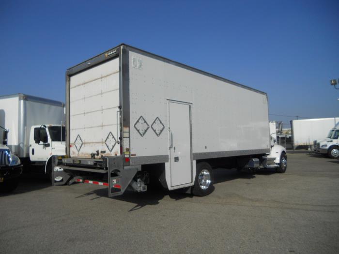 2020 Peterbilt 337-3