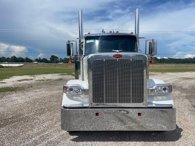 2026 Peterbilt 589-3