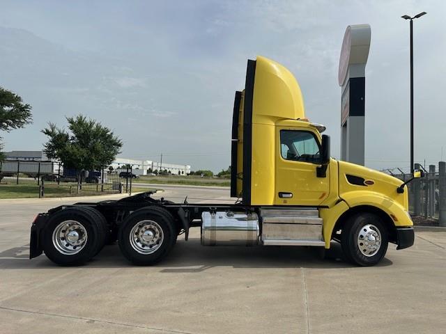 2021 Peterbilt 579-9