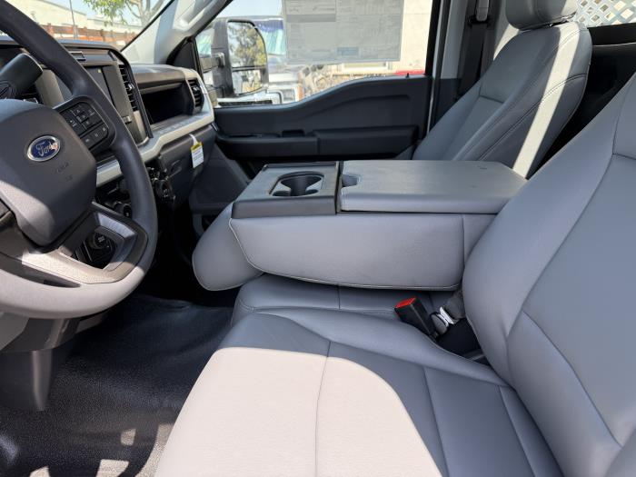 2025 Ford F-350-27