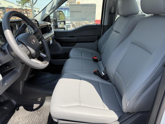 2025 Ford F-350-28