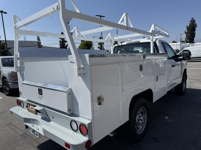 2025 Ford F-350-7