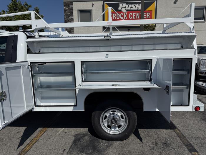 2025 Ford F-350-10