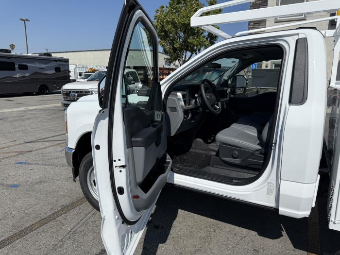 2025 Ford F-350-23