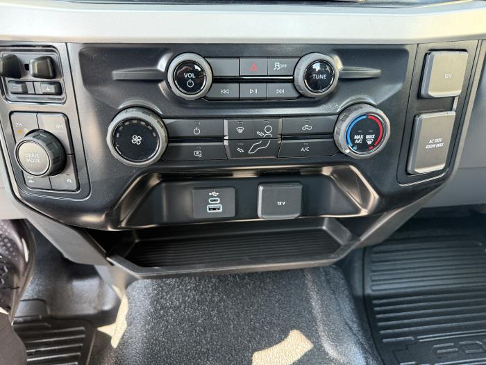 2025 Ford F-350-29