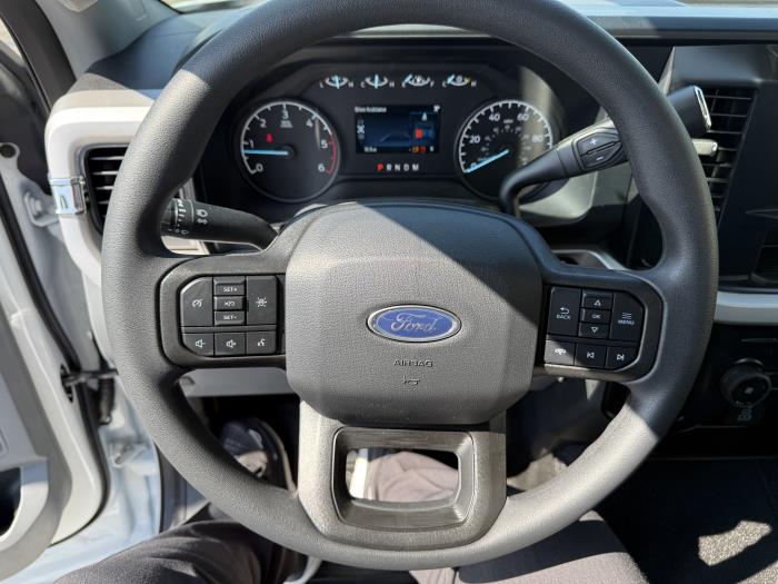 2025 Ford F-350-32