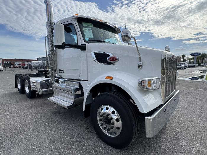 2026 Peterbilt 567-7
