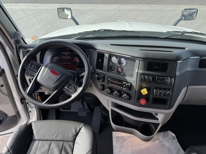 2026 Peterbilt 579-13