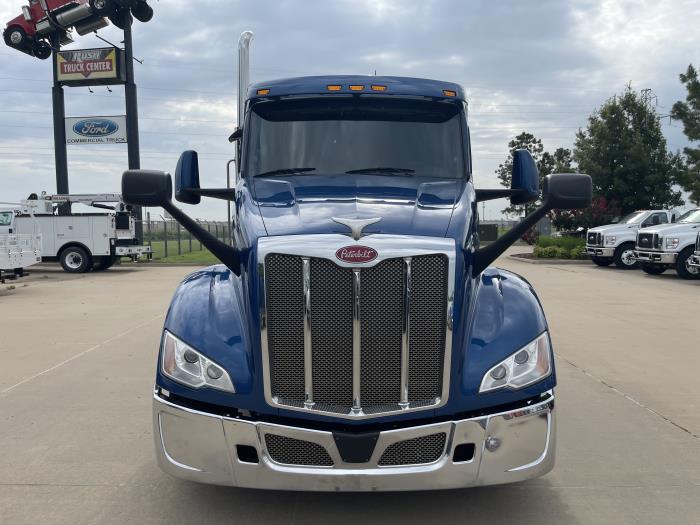 2022 Peterbilt 579-2