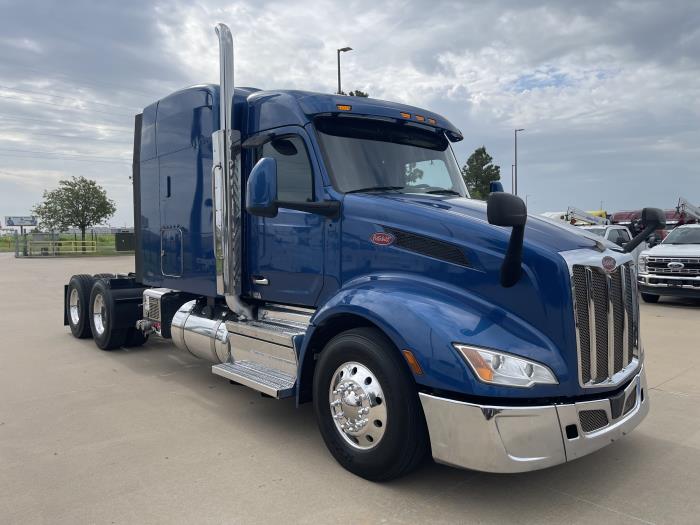 2022 Peterbilt 579-3