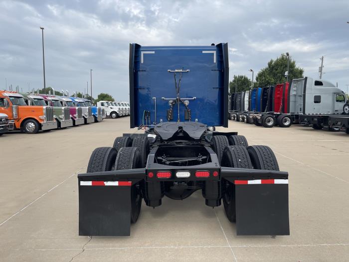 2022 Peterbilt 579-10