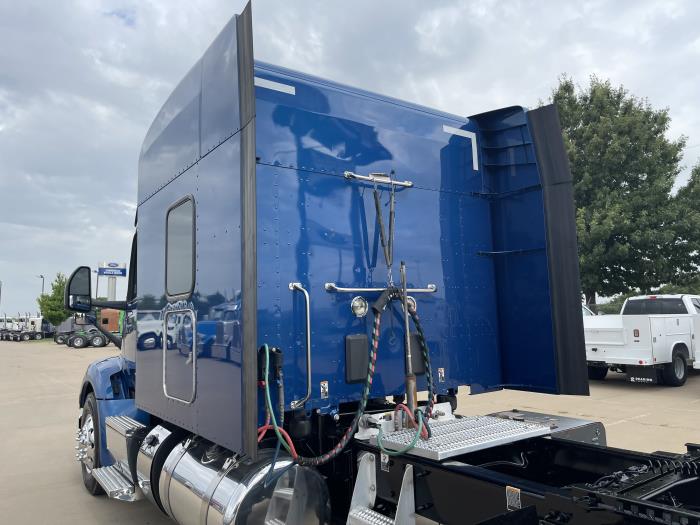 2022 Peterbilt 579-14
