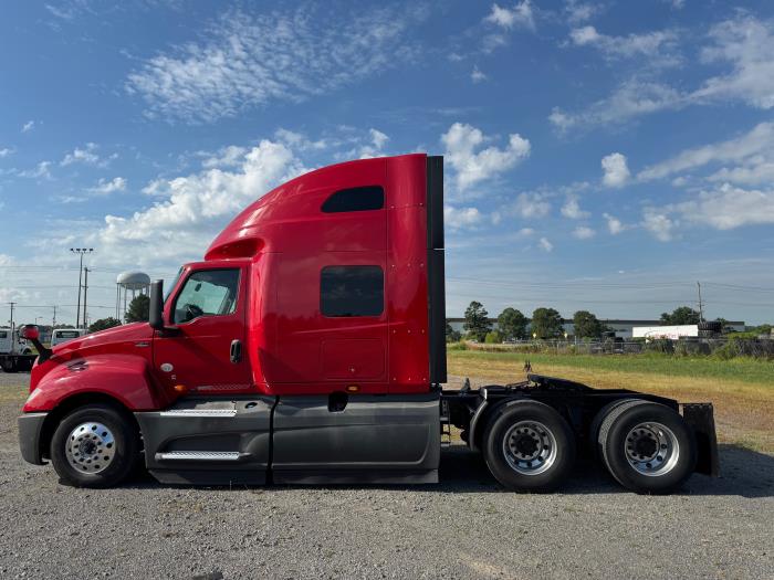 2022 International LT625-8