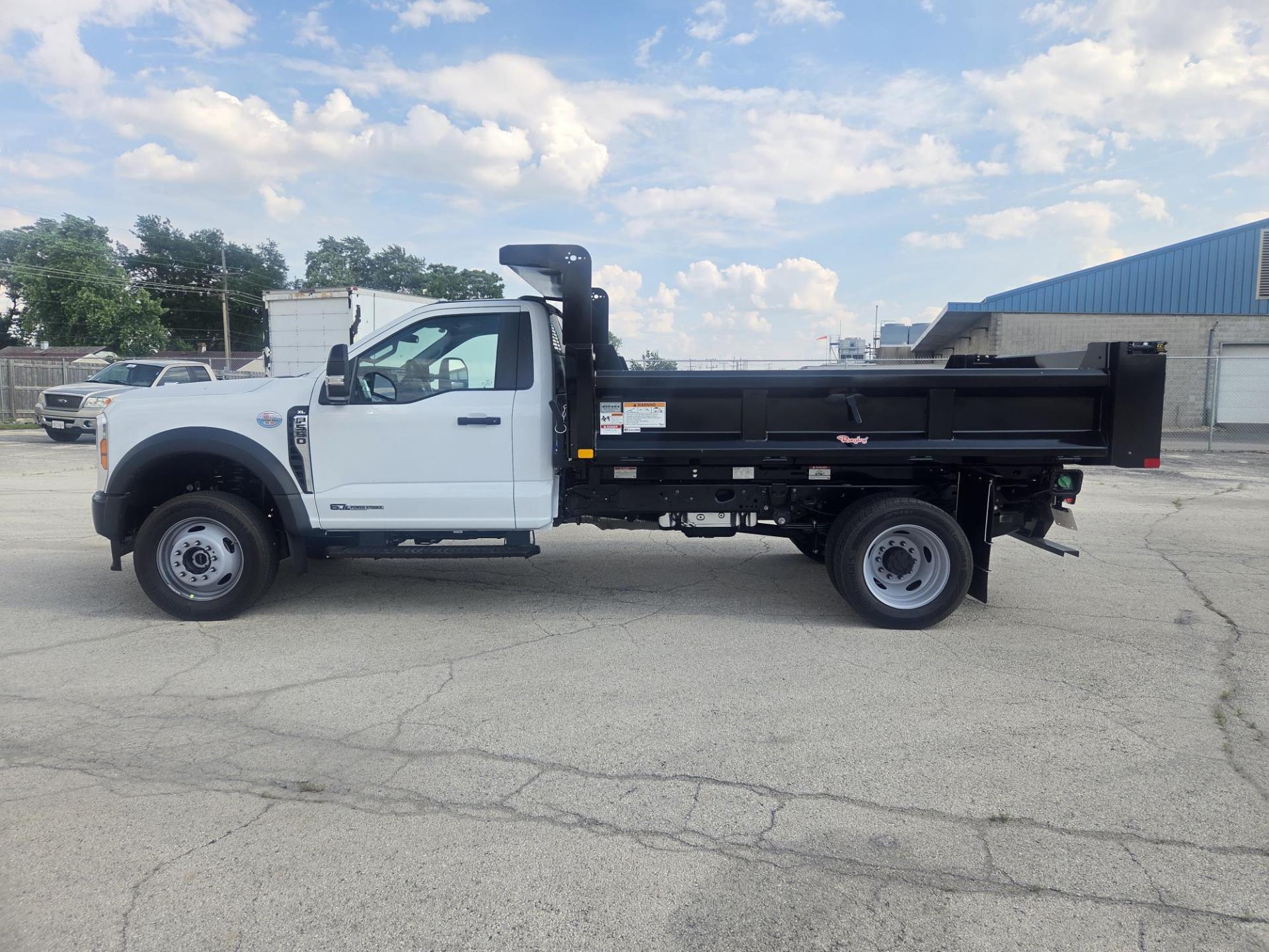 2025 Ford F-550 Regular Cab DRW 4x4 Rugby Dump Truck for sale #1917405 - photo 3