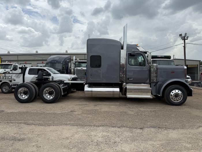 2026 Peterbilt 589-4