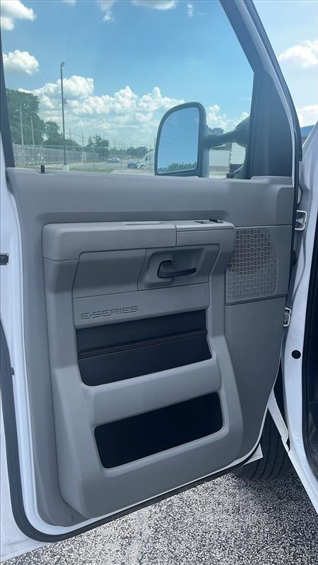New 2024 Ford E-350 10' Wabash Box Van for sale #1712128 - photo 22