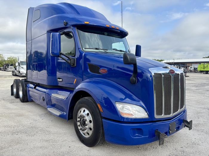 2022 Peterbilt 579-6