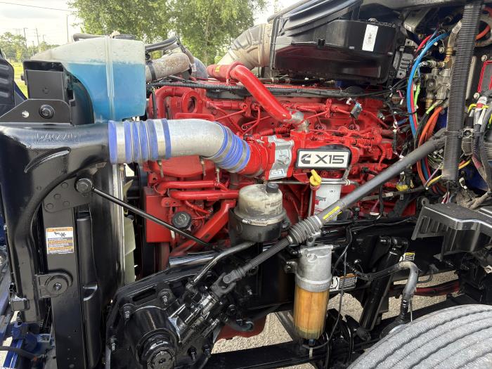 2022 Peterbilt 579-27