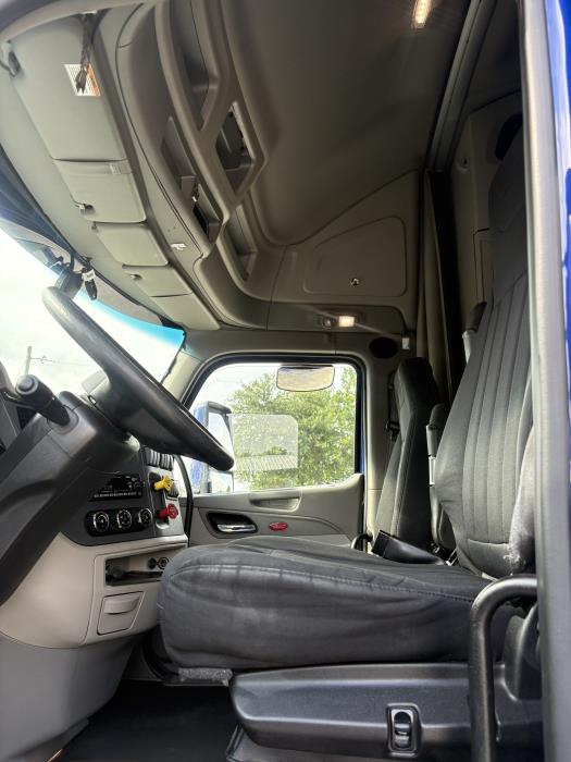 2022 Peterbilt 579-11