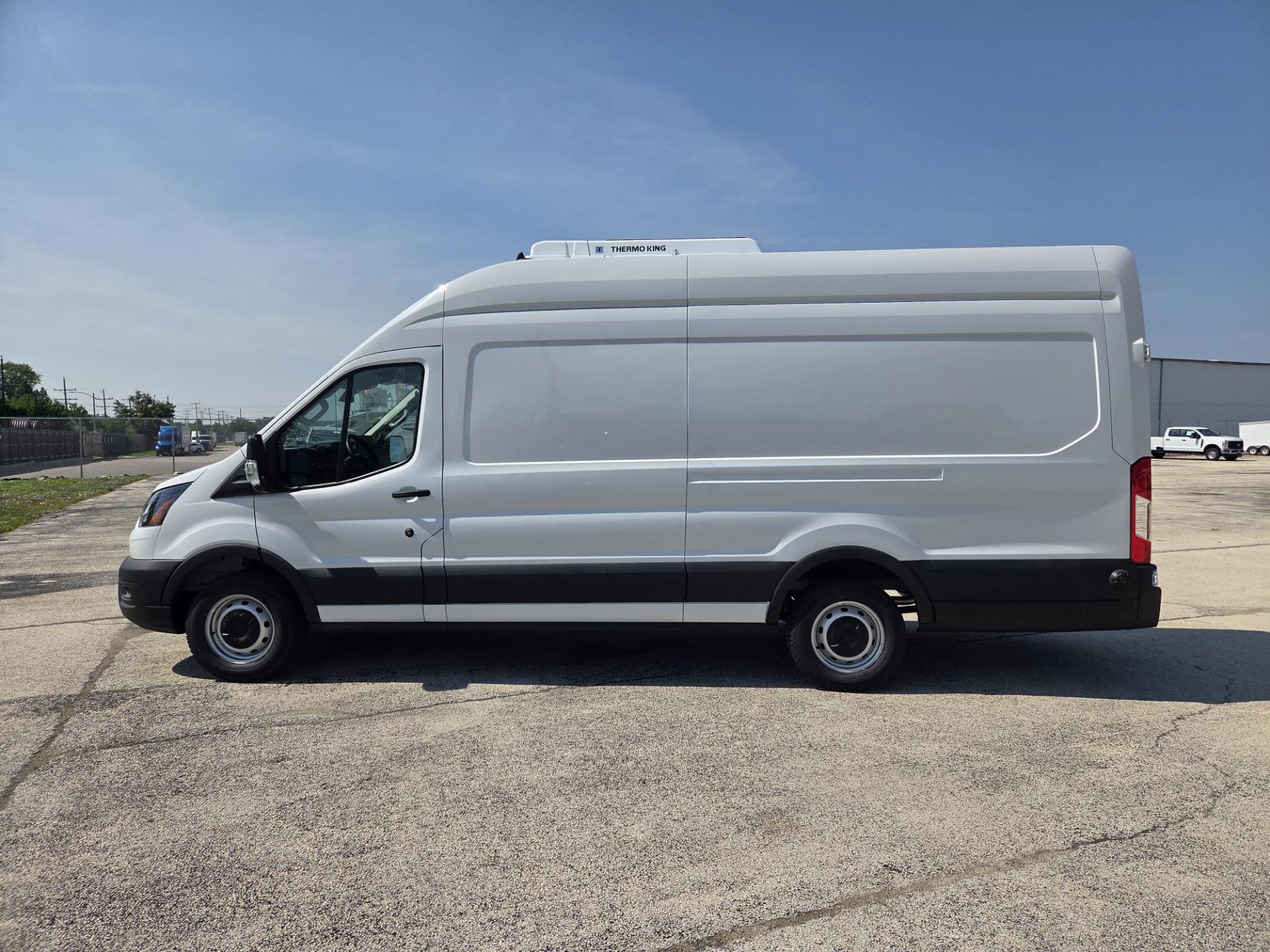 New 2025 Ford Transit 350 Thermo King Refrigerated Body V-520 RT MAX 30 for sale #1903607 - photo 3