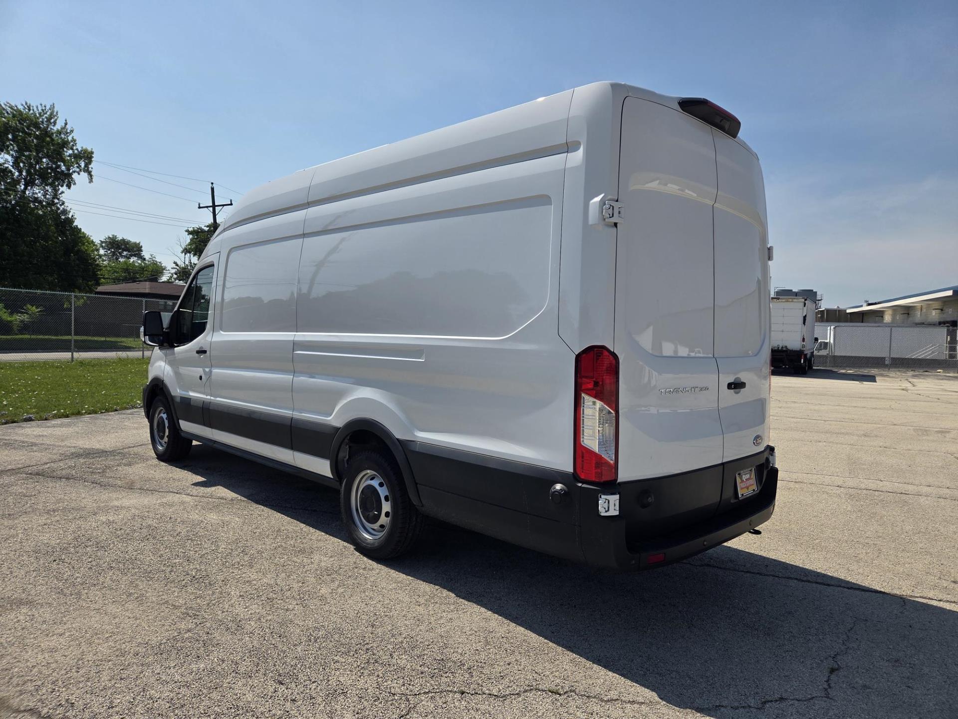 New 2025 Ford Transit 350 Thermo King Refrigerated Body V-520 RT MAX 30 for sale #1903607 - photo 2