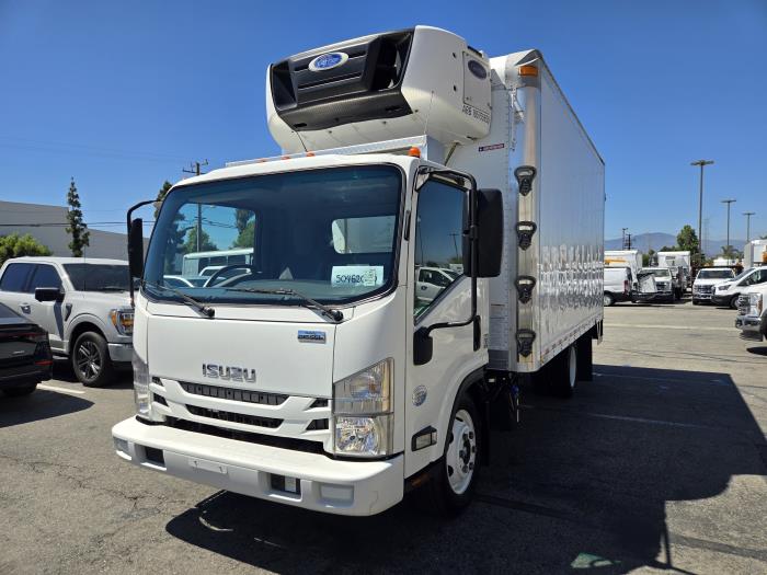 2018 Isuzu NPR-XD-6