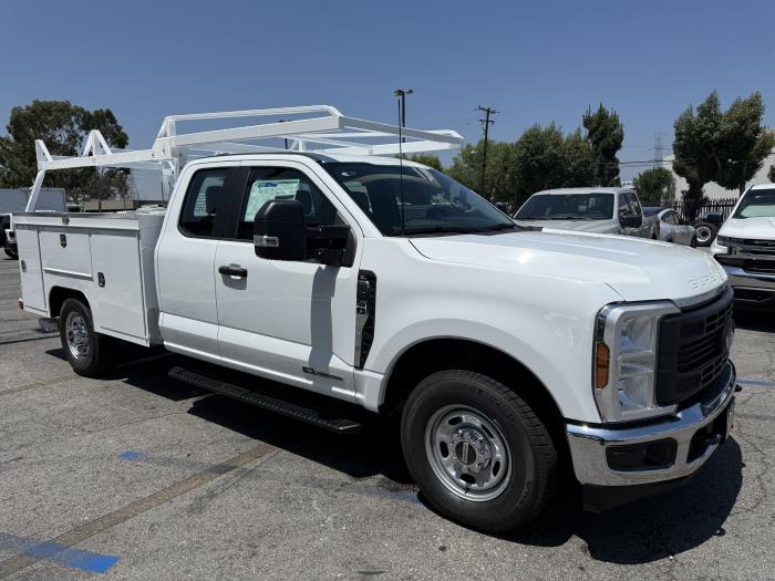 2025 Ford F-350-7