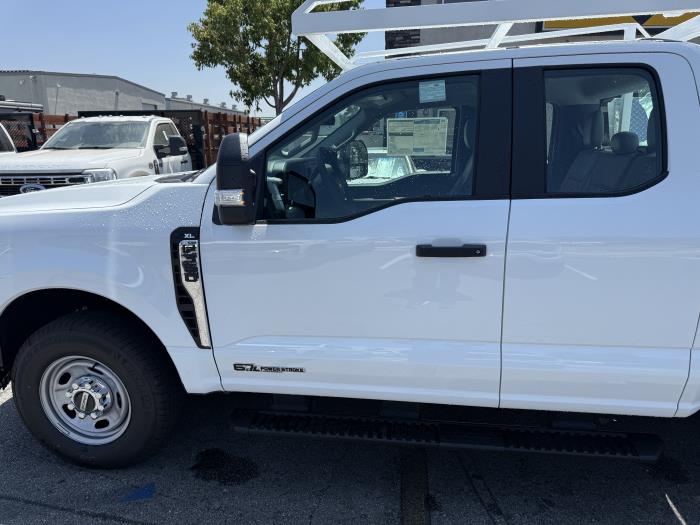 2025 Ford F-350-22